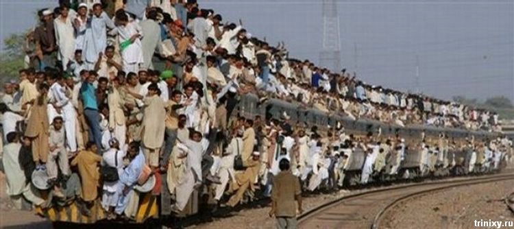 [pakistan_train_09.jpg]