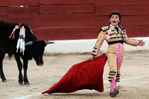 [kid-bullfighter-mexico-03.jpg]