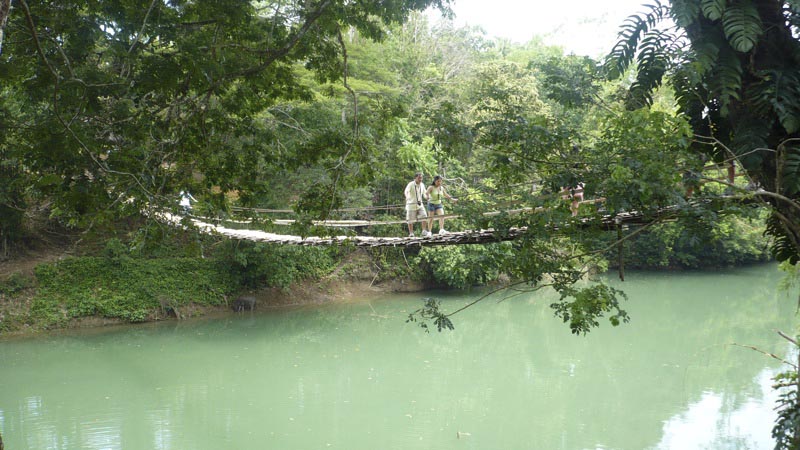 [Most_Dangerous_Rope_Bridges_31.jpg]