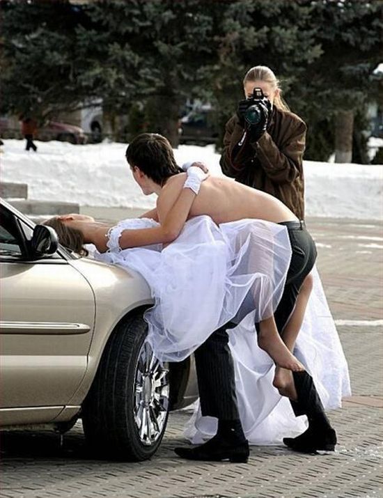 [funny_wedding_pictures_95.jpg]