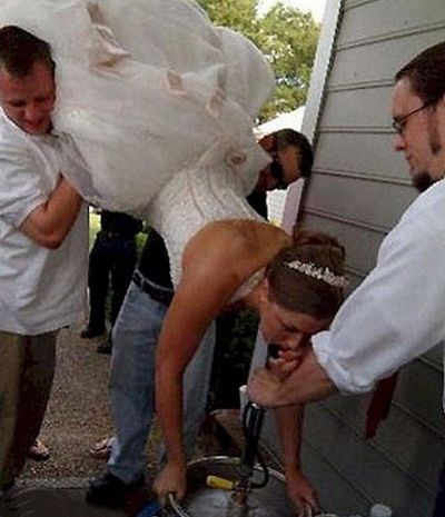 [funny_wedding_pictures_24.jpg]