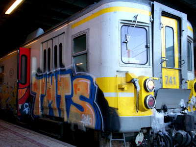 TMTS crew train graffiti