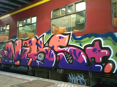 niks-crew-train-graffiti