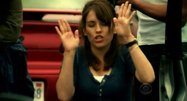 [Jules_Flashpoint+1x5+-+2.jpg]