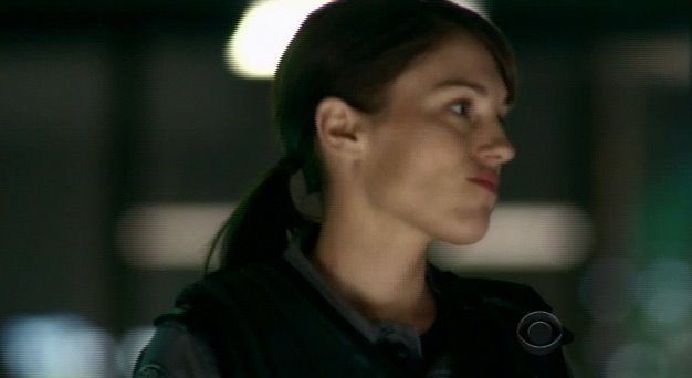 [Jules_Flashpoint+1x6+-+6.jpg]