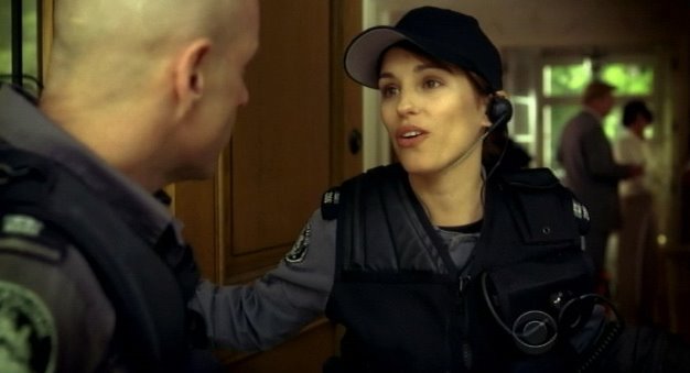 [Jules_Flashpoint+1x7+-+18.jpg]