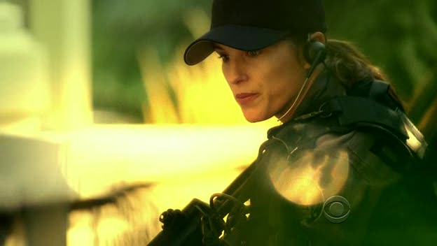 [Jules_Flashpoint+2x2+-+8.jpg]