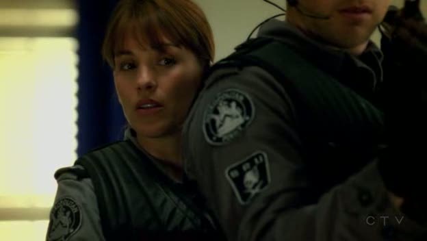 [Jules_Flashpoint+1x9+-+29.jpg]