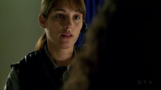 [Jules_Flashpoint+1x9+-+35.jpg]