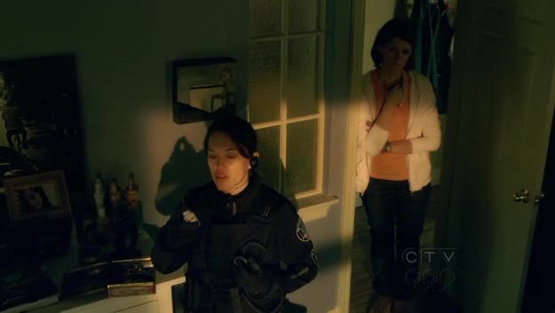 [Jules_Flashpoint+2x12+-+18.jpg]