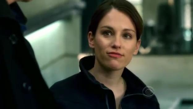 [Jules_Flashpoint+2x13+-+5.JPG]