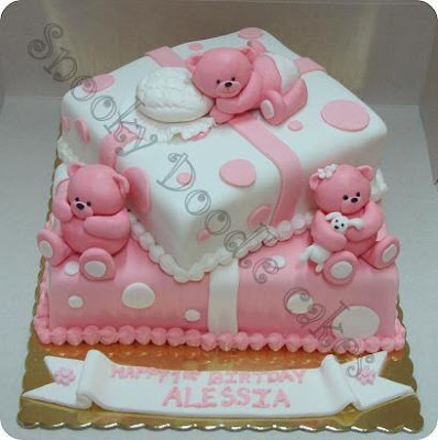 Snooky doodle Cakes: Cute bears birthday cake