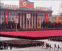 Parade du régime totalitaire de Corée du Nord.