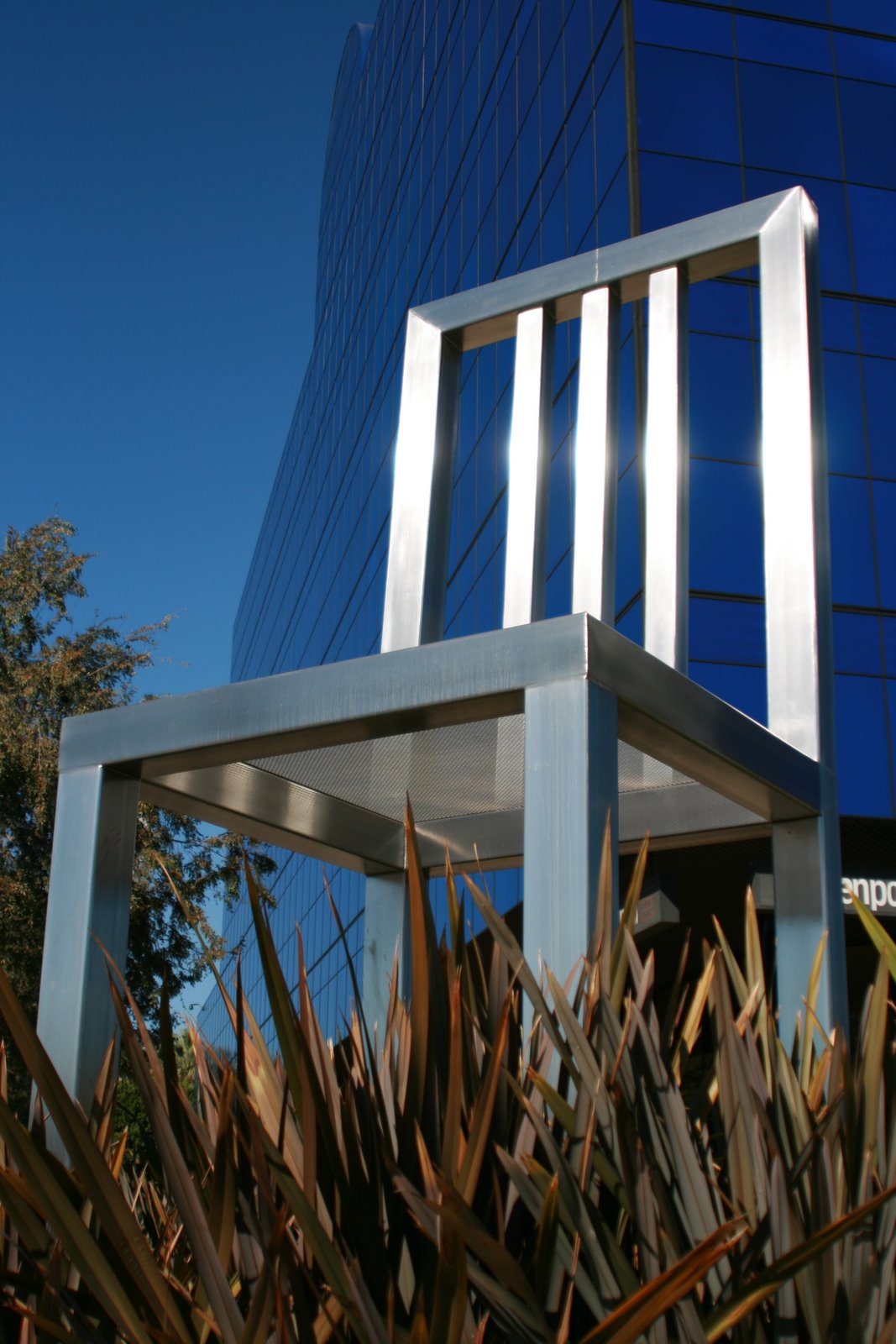 [Seat+of+Design+chair+sculpture.JPG]
