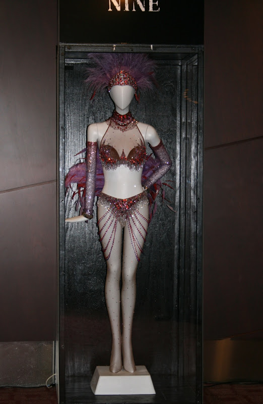 Nine Folies Bergere inspired movie outfit