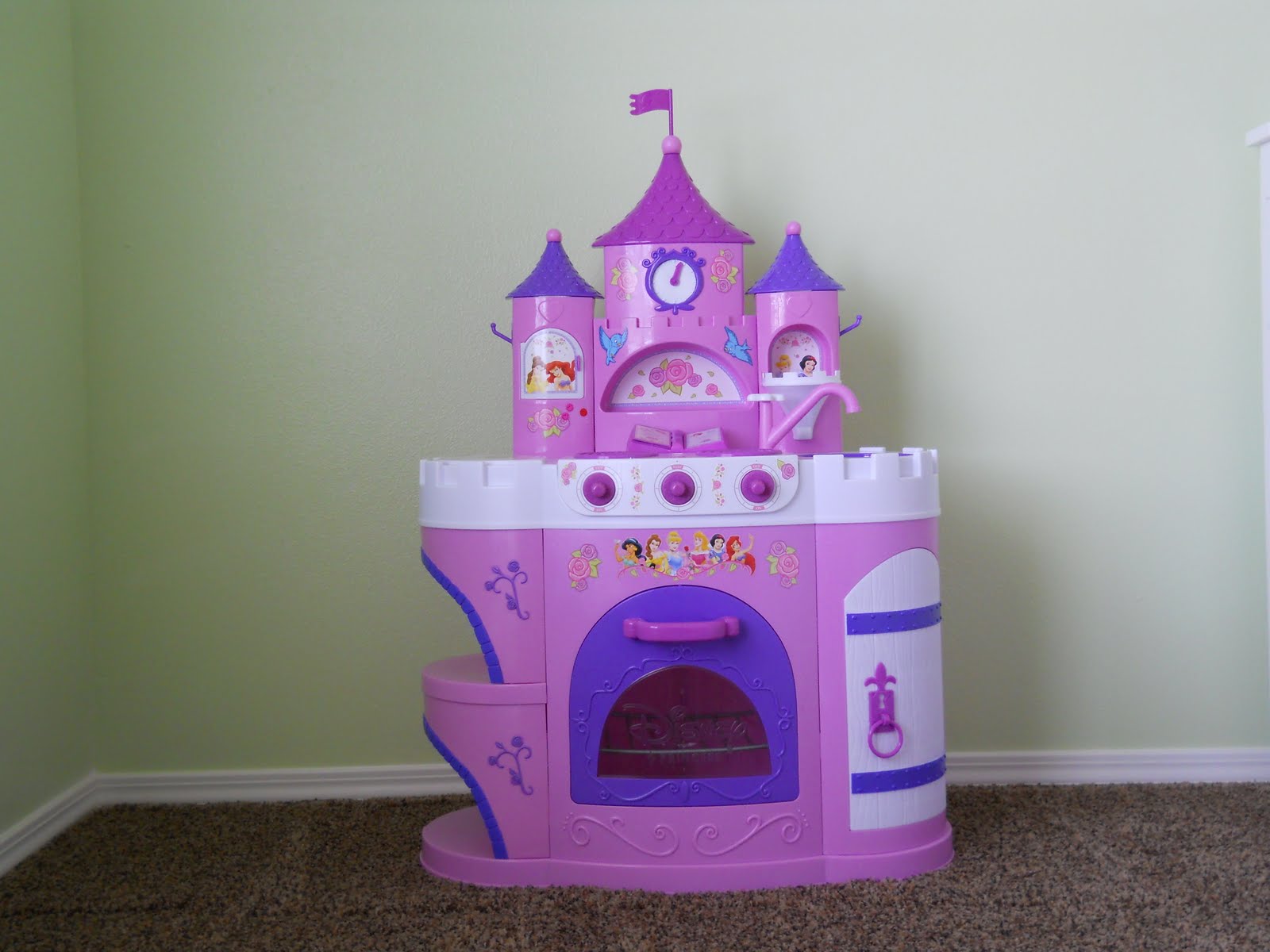 Help Me Not Be A Hoarder Disney Princess Magic Kitchen SOLD