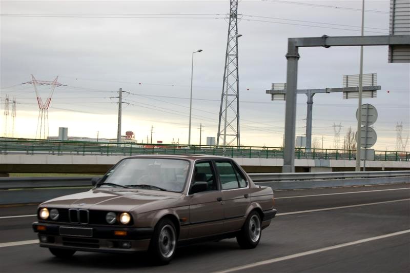 [e301.jpg]