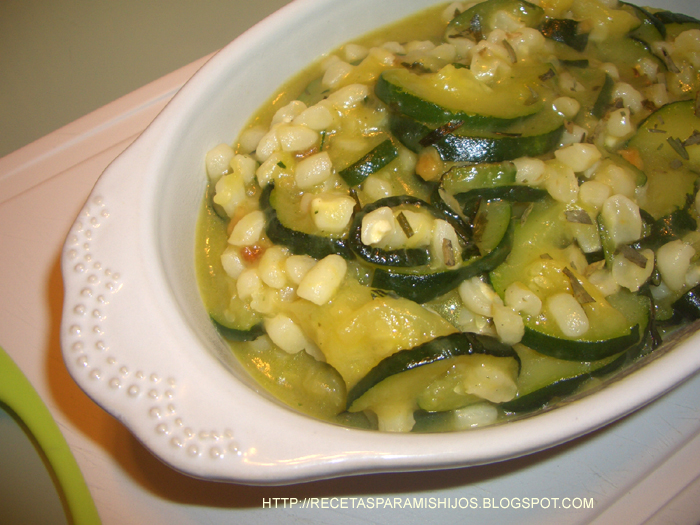 Recetario Spanglish para mis hijos Zucchini con trigo blanco partido