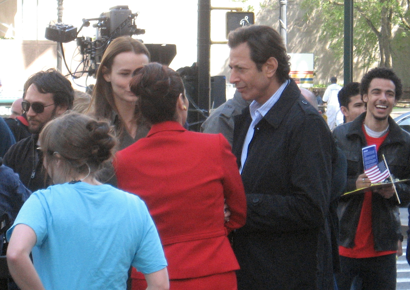 mcbrooklyn Jeff Goldblum and Saffron Burrows Film Law & Order in