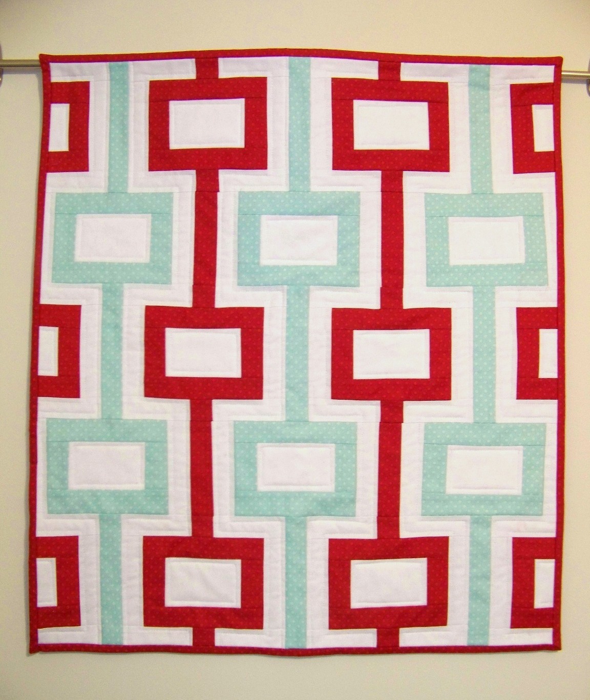 Sew Lux Fabric : Blog: Red & Aqua Mini Mod Pod Quilt