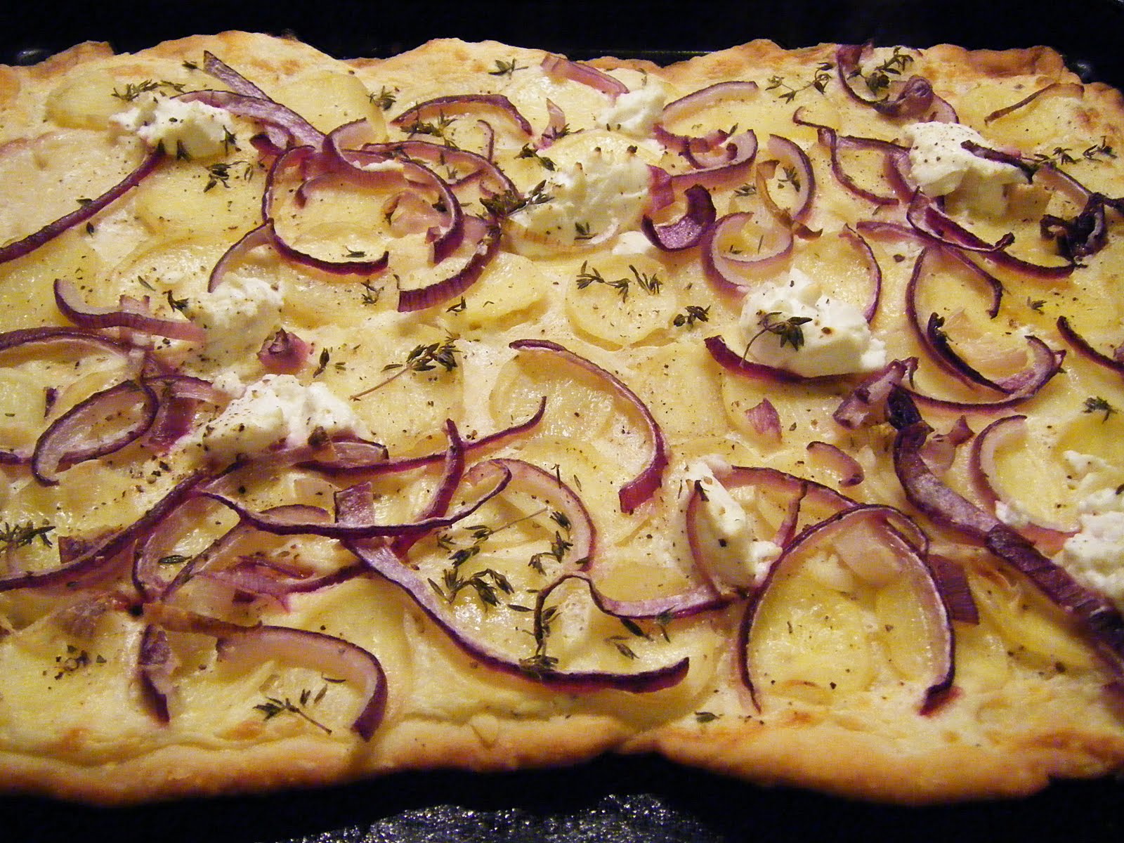 Sugar and Spice: Kartoffel-Zwiebel-Flammkuchen mit Ziegenkäse