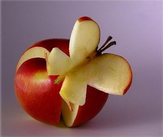 ingenio artistico con frutas escultura frutas.
