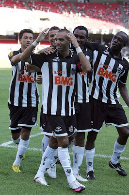 4470405831 9676ef2e12 - Matar ou morrer!