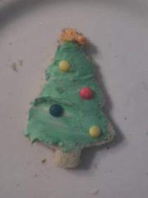 Cream Cheese Edible Christmas Tree after school Snack.