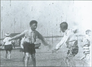 Arthur Cheetham, Children Playing On The Sands - Rhyl