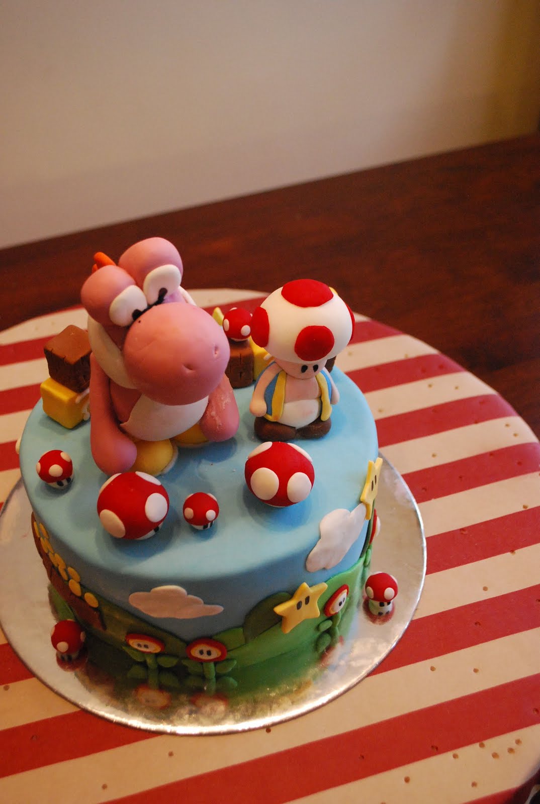 i eat sweet Sora's Pink Yoshi birthday cake