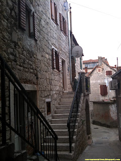 L'appartement où j'étais, la piètre qualité de l'appareil photo de mon téléphone ne le met pas en valeur !