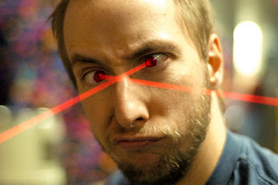 http://3.bp.blogspot.com/_H1S59SDrlYQ/TBKtiW9hVeI/AAAAAAAAQ_U/3j1udvp7oVo/s1600/laser_eyes.jpg
