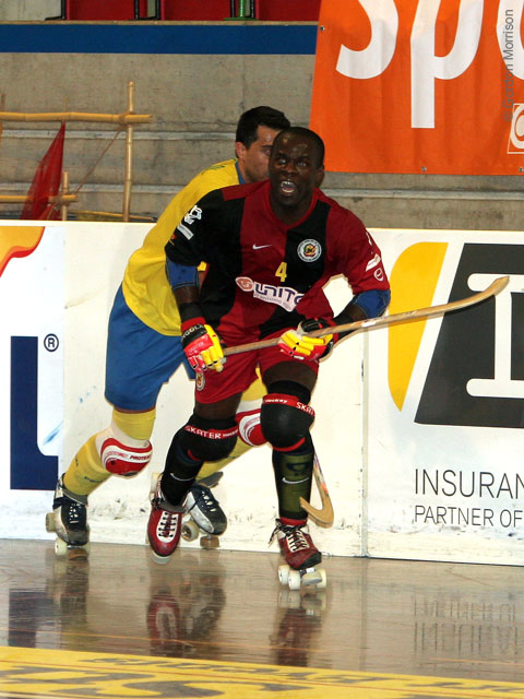 [Bra-Ang_Mundial2007-HoqueiPatins2.jpg]