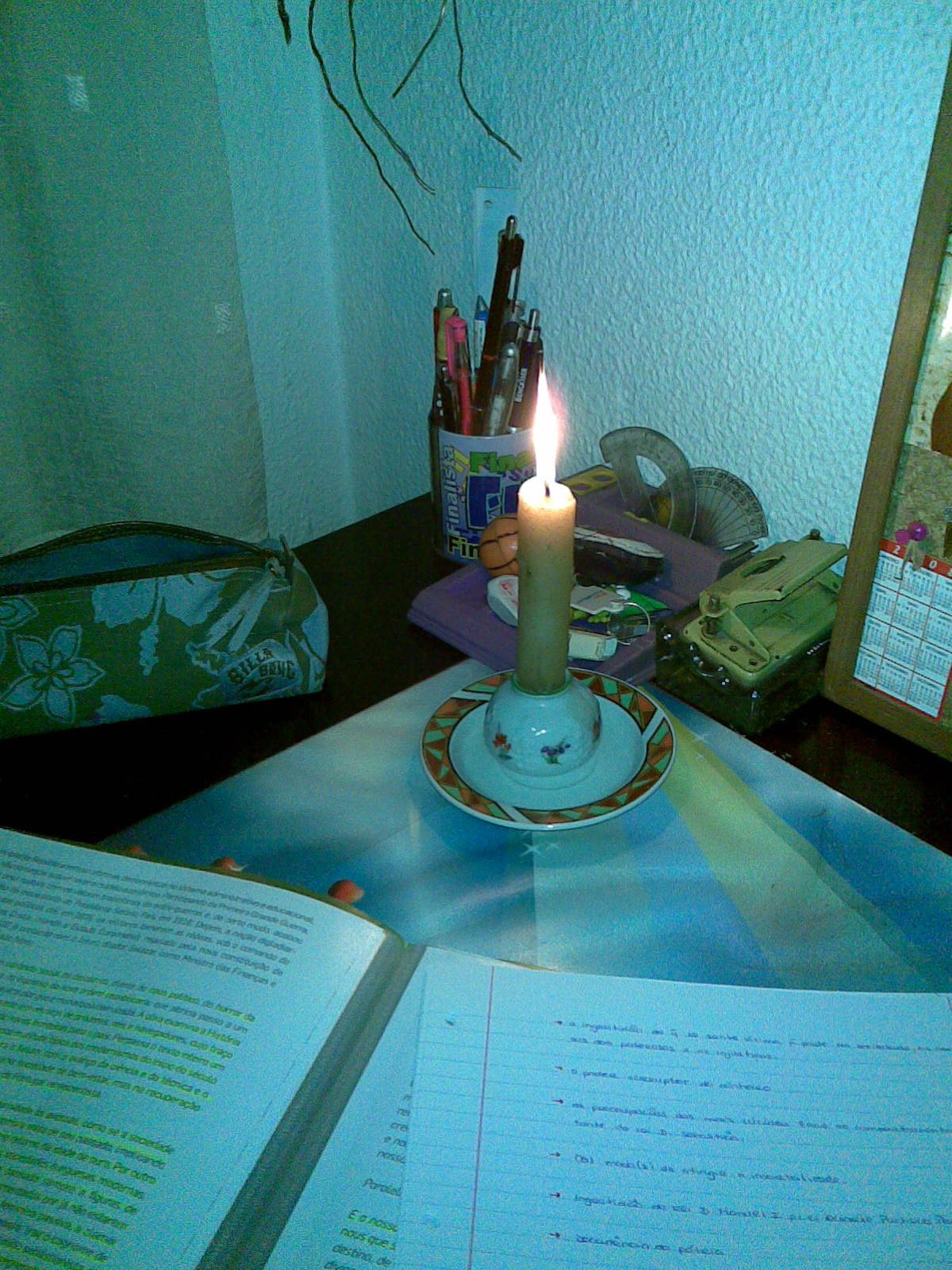 [Lisboa_a-escuras1.jpg]