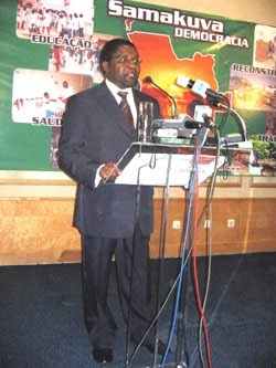 [Ang-Samakuva_nl_4.JPG]