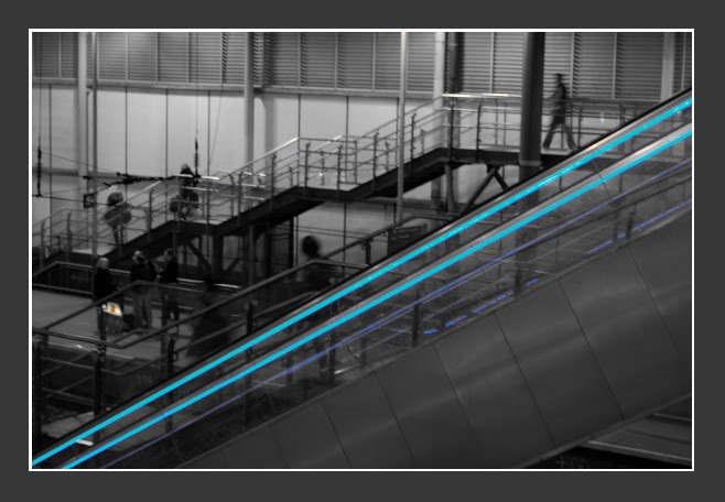 [039+station+lights.jpg]