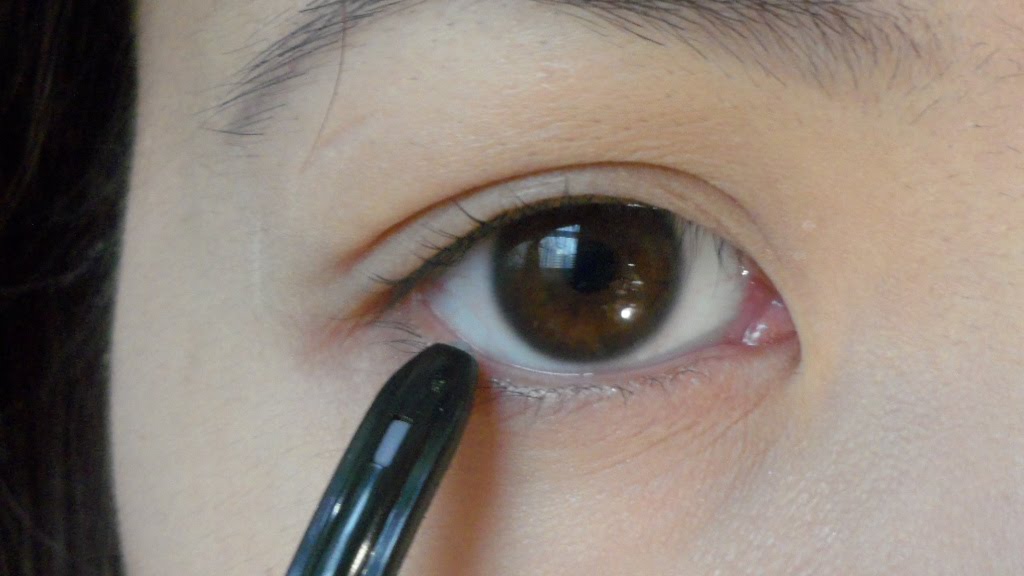 The Clover Beauty Inn Tutorial How to Apply Mascara that Curls All Day