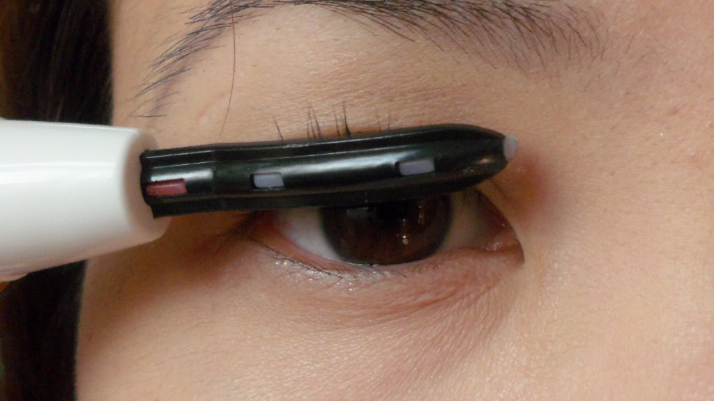 The Clover Beauty Inn Tutorial How to Apply Mascara that Curls All Day