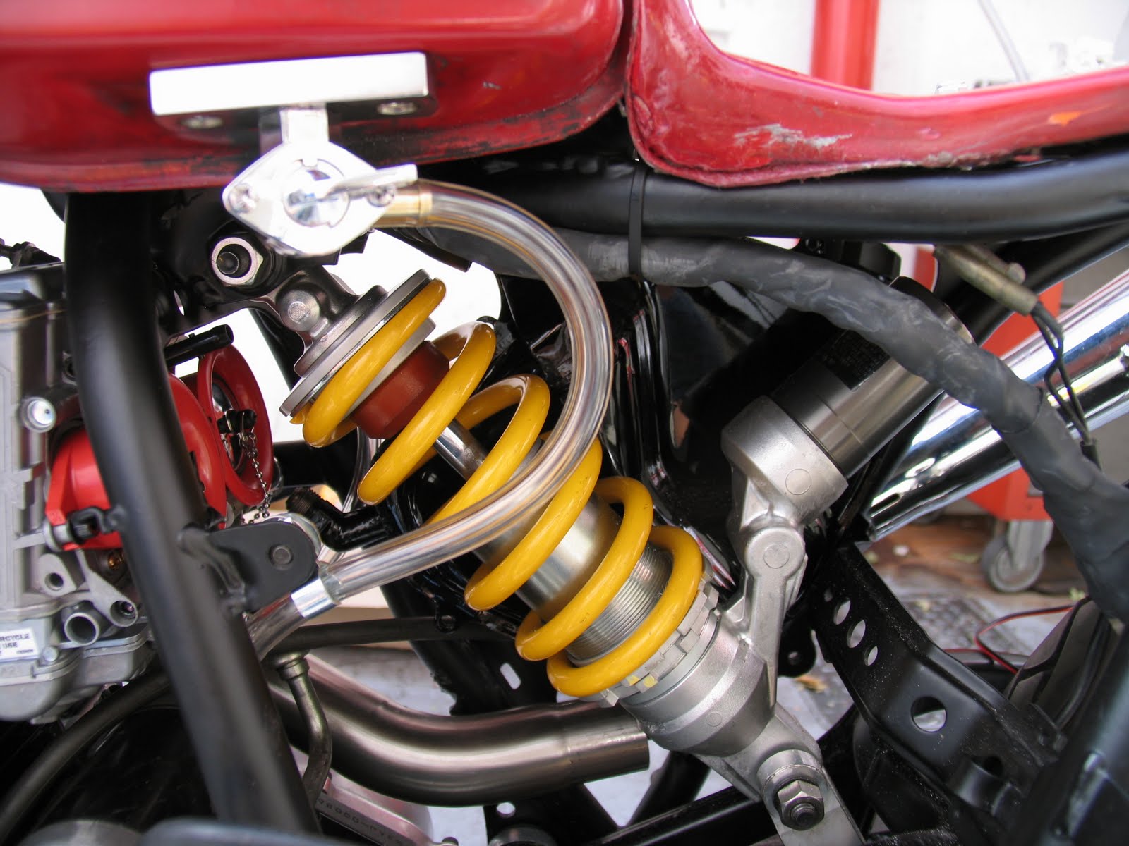 Plan B Motorcycles: Fuel line
