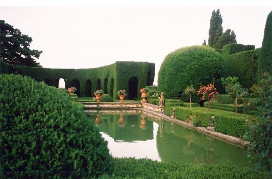 [villa_gamberaia.jpg]