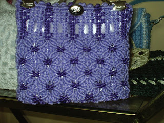 ELEGANTE CARTERA TEJIDA EN