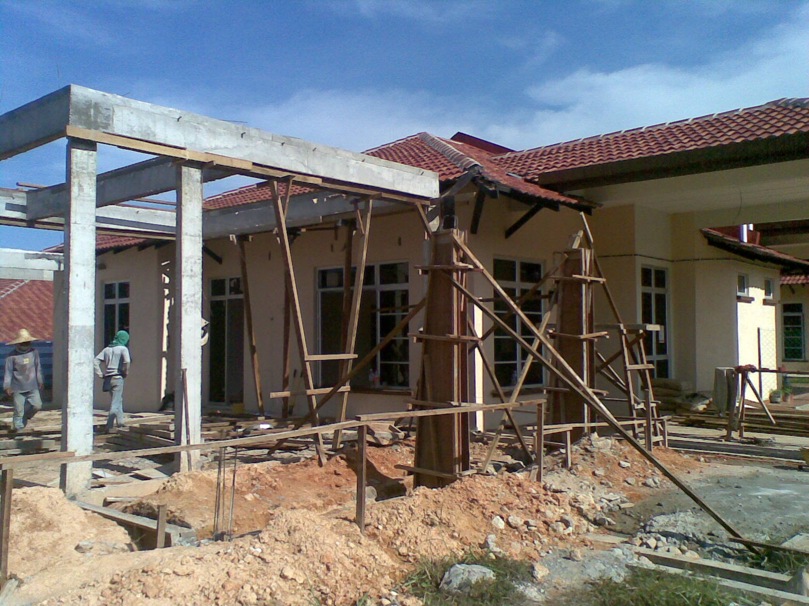 Goblin Resources: New Patio Slanting Column Formwork