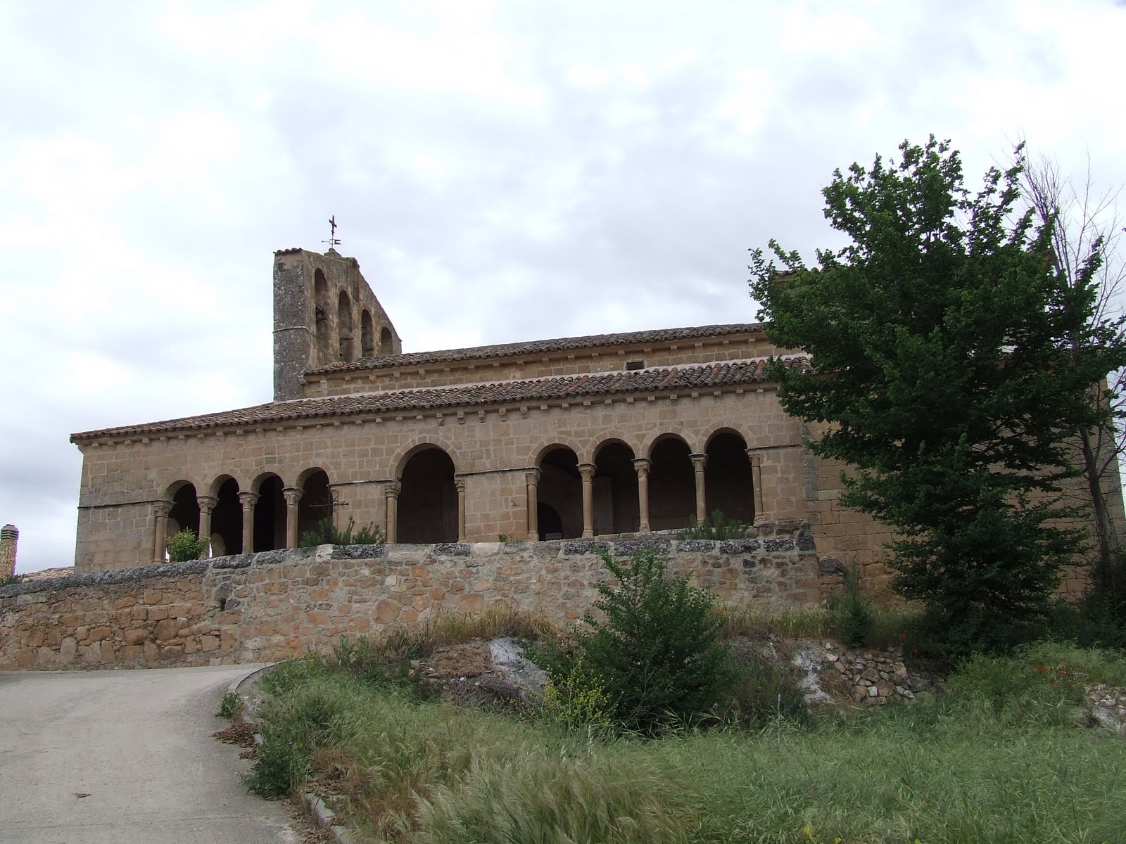 El Alcalde de Pinilla de Jadraque Iglesia de Pinilla de Jadraque