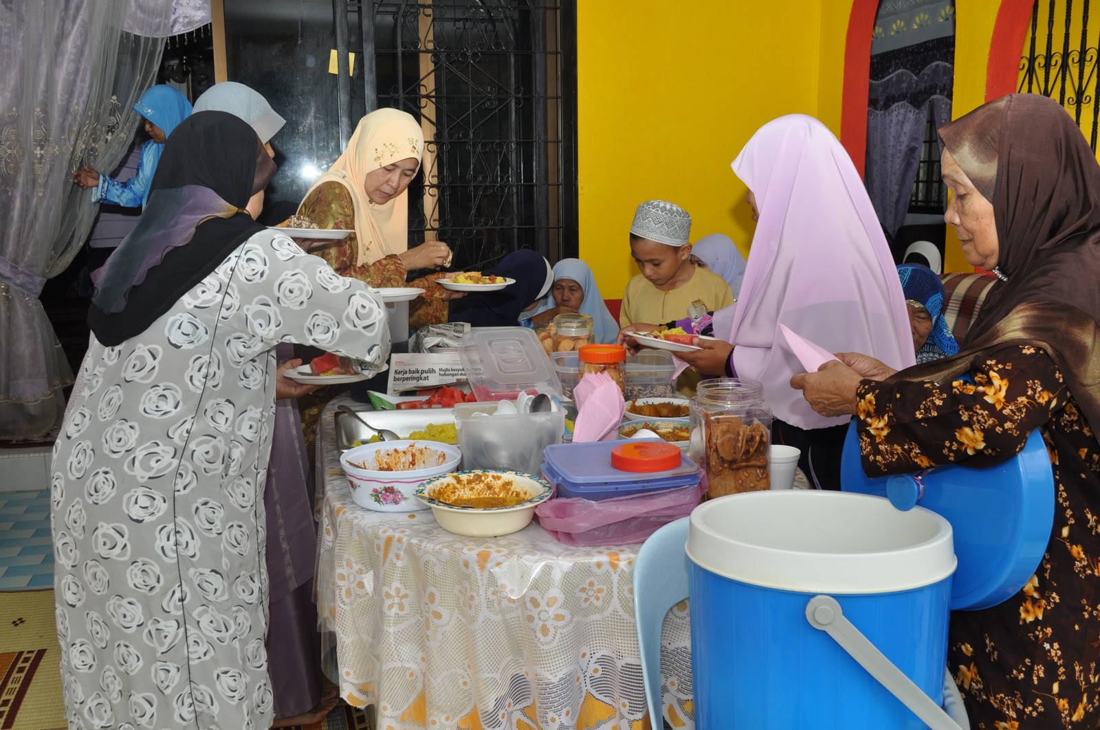 Majlis Kenduri Tahlil Arwah, Selawat, Bacaan Yassin, Doa Selamat Dan