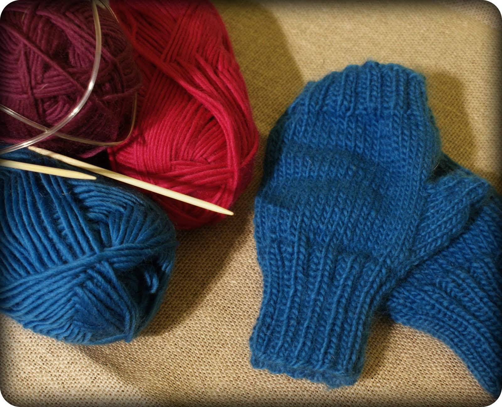 Patterns for Gorgeous Gloves - Threads