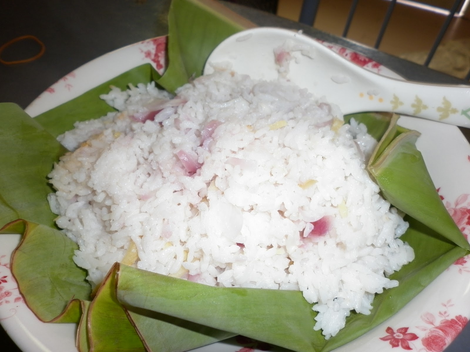 Green green grasshopper: DDE: coconut milk rice