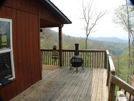 Franklin North Carolina Cabins with mountain views and hot tubs