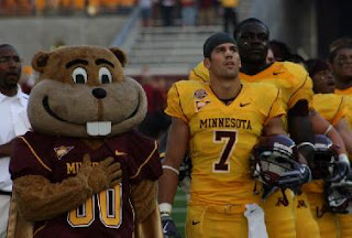 eric+Decker+and+the+gopher.JPG