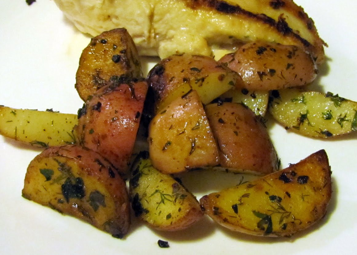 Smells Like Food in Here Herbed New Potatoes with Parsley and Dill