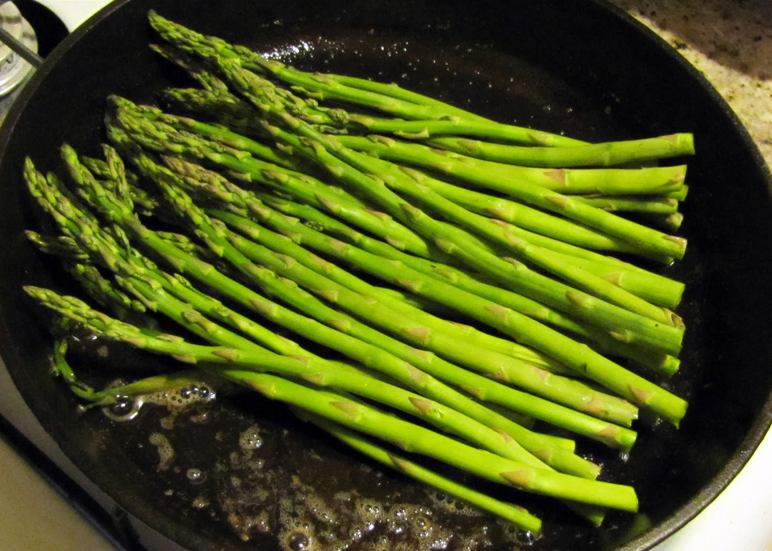 Smells Like Food in Here Cast Iron Skillet "Grilled" Asparagus